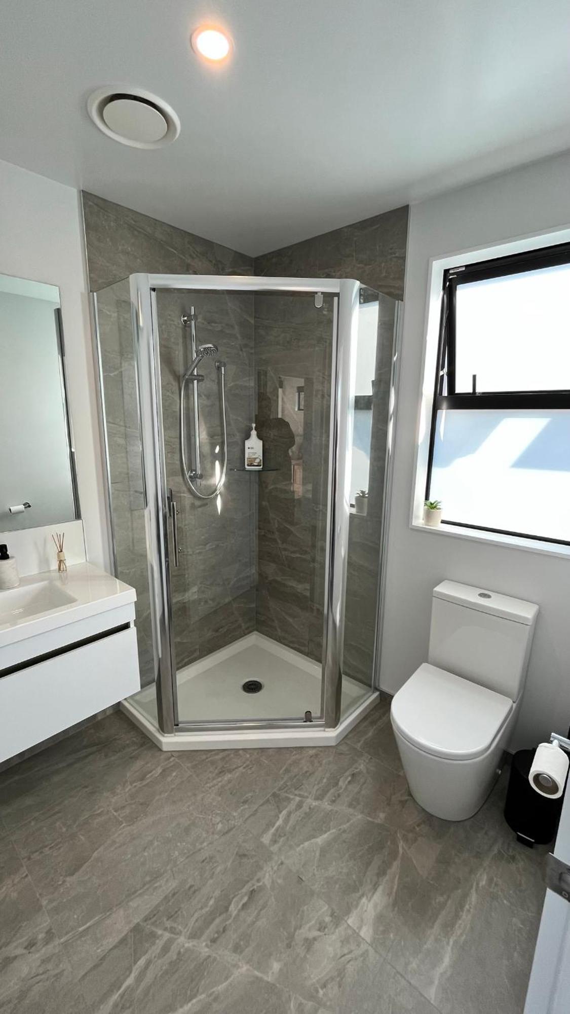 Luxury 2 Bedroom By St James Park كريستتشيرش المظهر الخارجي الصورة